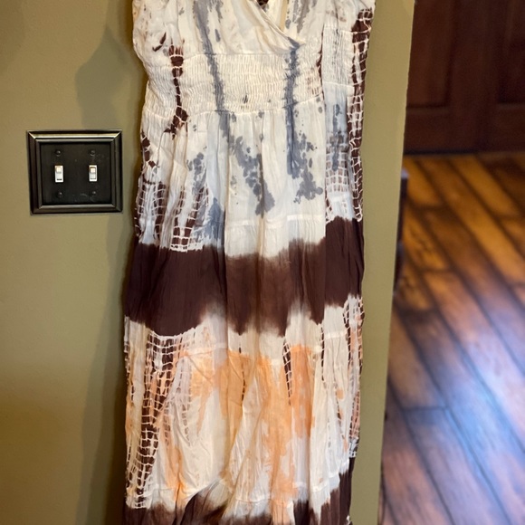 CACHE Women’s  tie-dyed summer dress.  Size Small - Picture 5 of 11